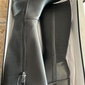 Brand New Naturalizer Blondo Alaska Boots size 9